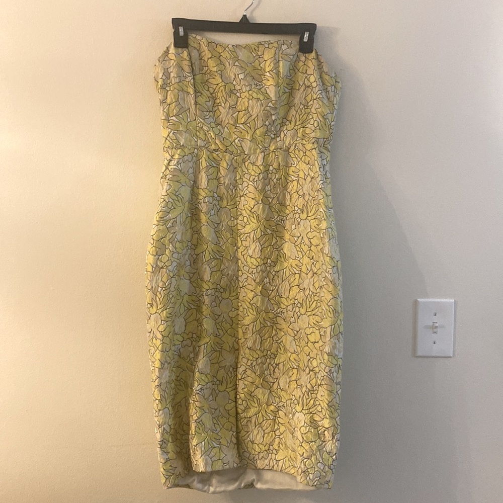 BB Dakota RSVP Strapless Yellow Floral Print Dress Size 4 NWOT